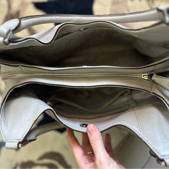 EUC Michael Kors Purse - Picture 3 of 3